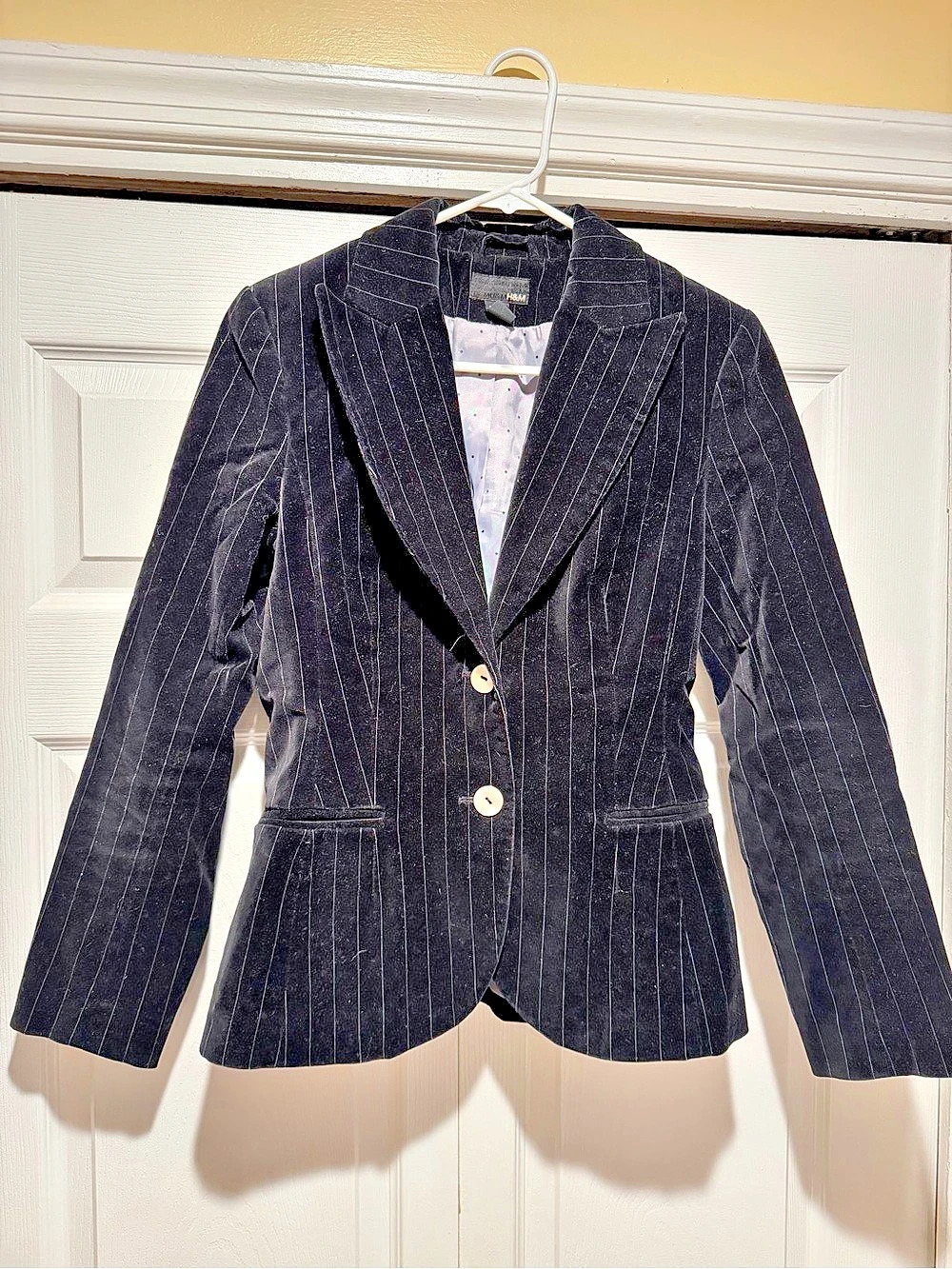 Vintage H&M Women's Pinstripe velvet feel Blazer US 4
